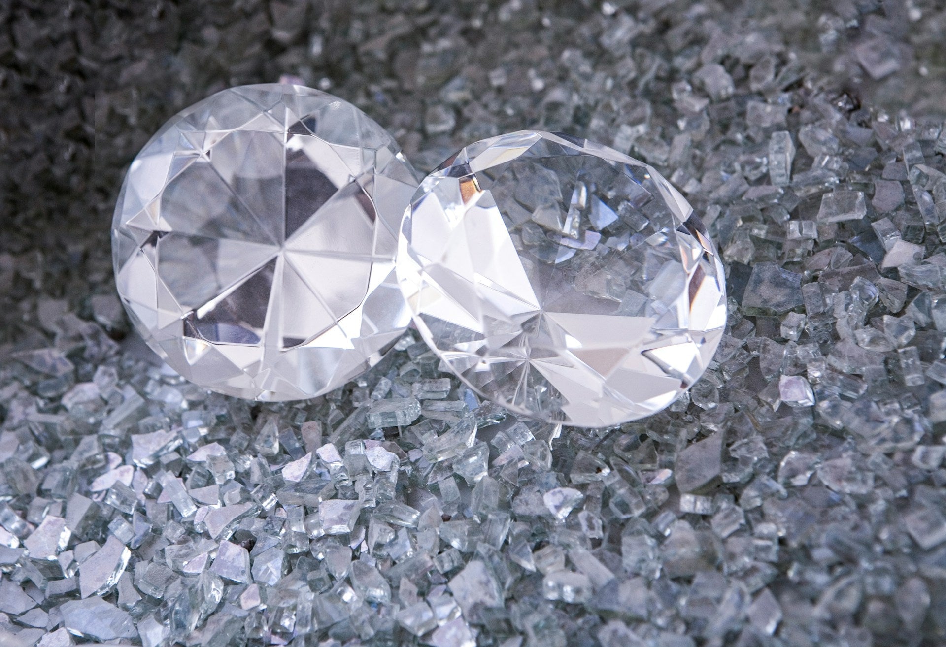 Natural vs Lab-Grown Diamonds: Which Is Right for You?