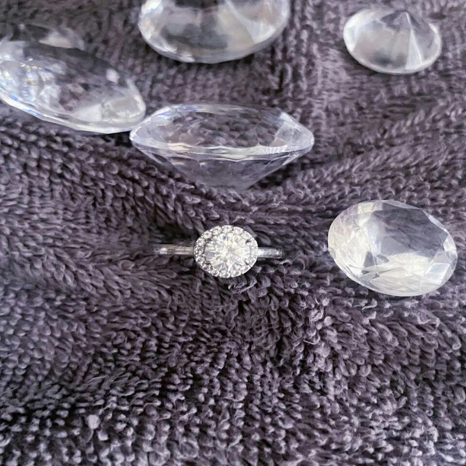 The 4Cs of Diamonds: Cut, Color, Clarity & Carat