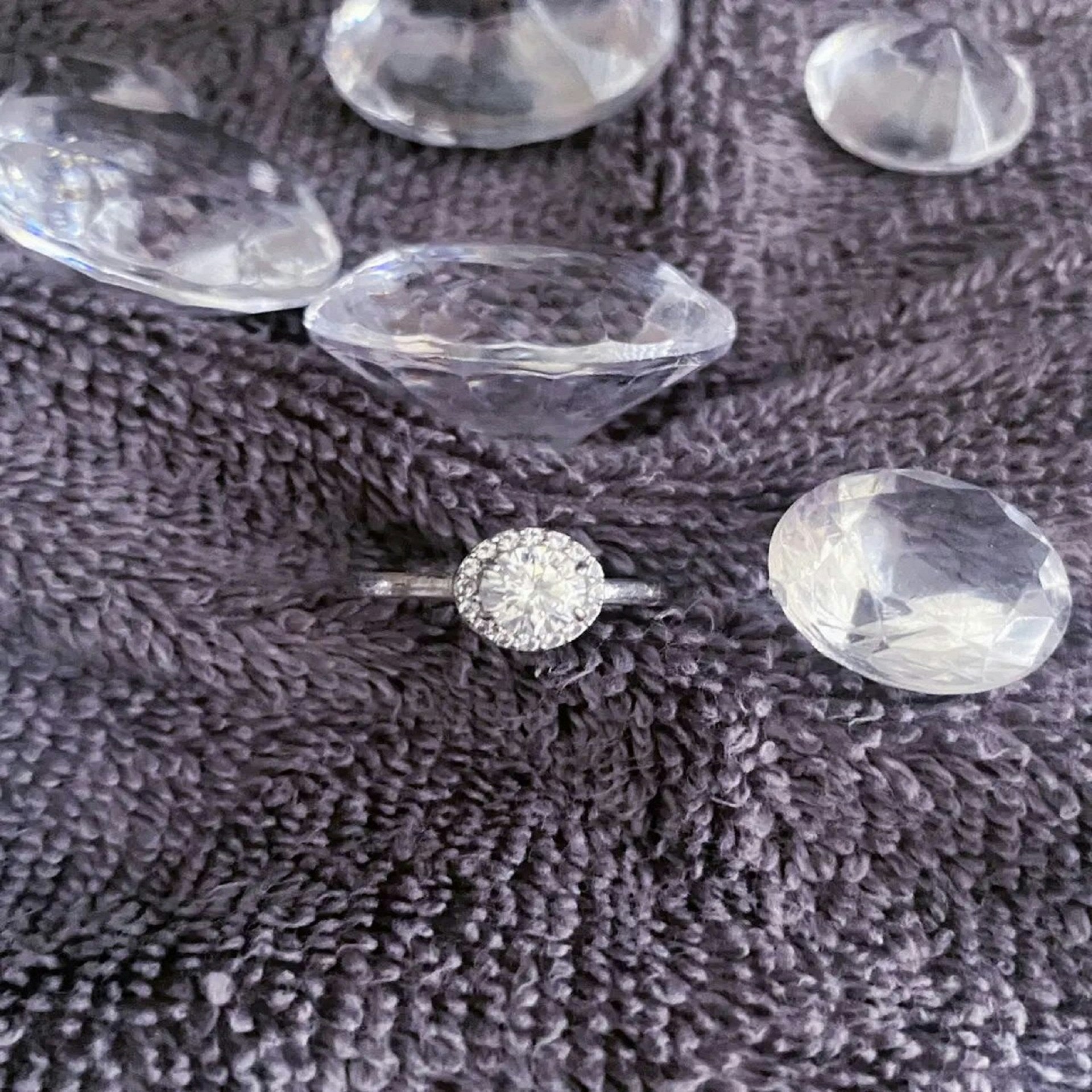 The 4Cs of Diamonds: Cut, Color, Clarity & Carat
